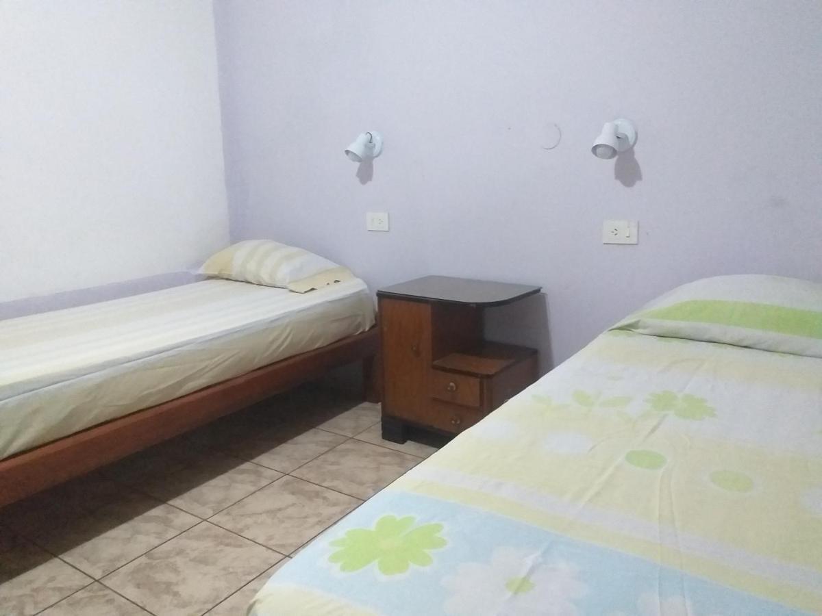 Residencial Santiago Habitaciones Hotel Bed & Break Fast Posadas Exterior photo